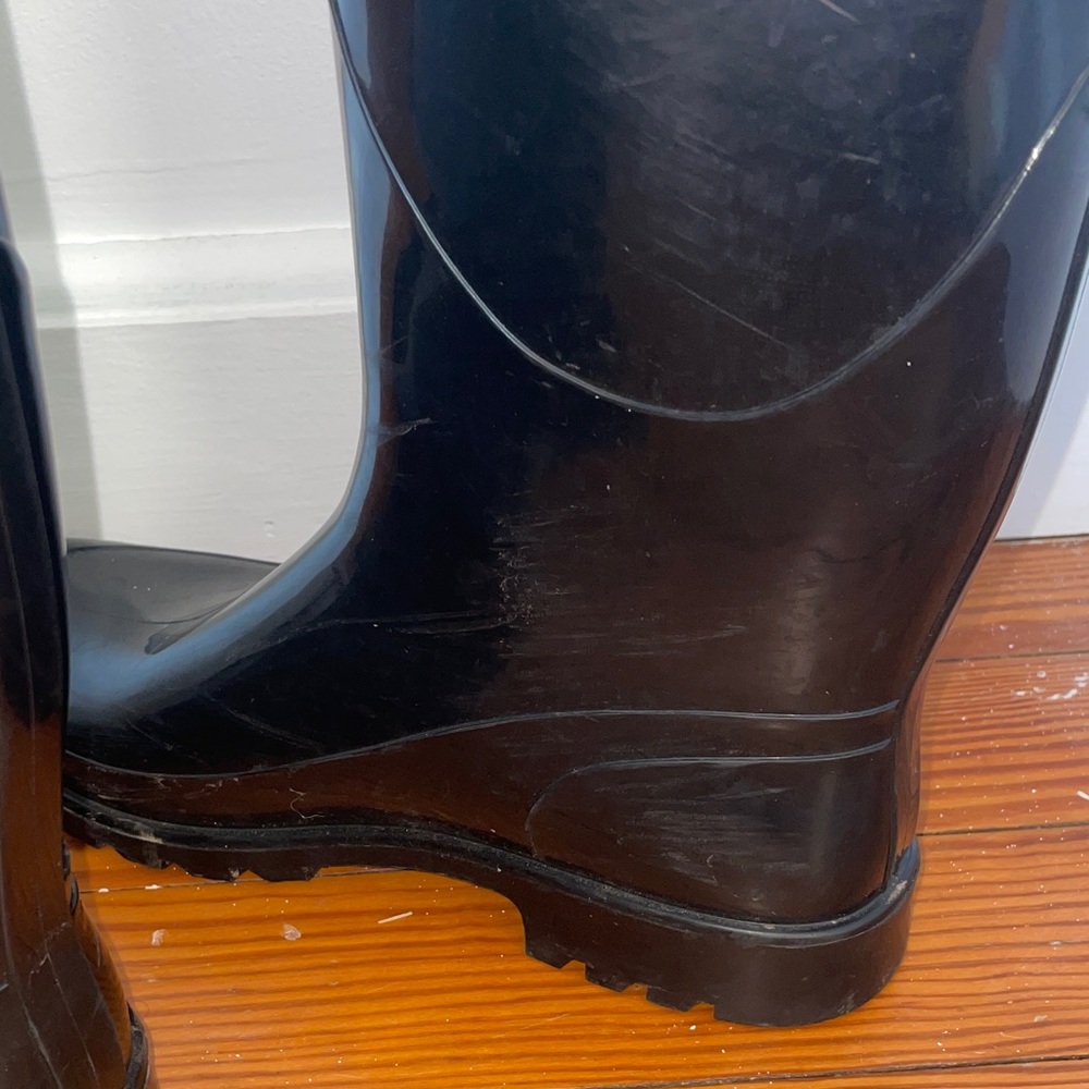 Burberry Rain Boots | 10 - Picture 7 of 14